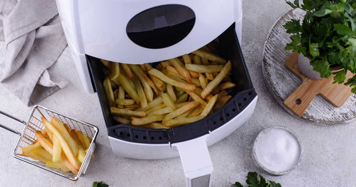 les frites maison à l'airfryer : l'astuce incontournable pour un croustillant irrésistible