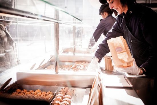 Choux gourmands : le buzz des créations d'Alain Ducasse et Christophe Michalak