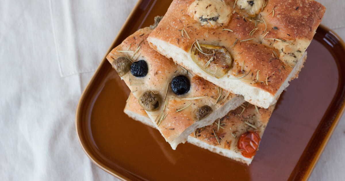 savorer l'apéritif avec la focaccia de christophe michalak