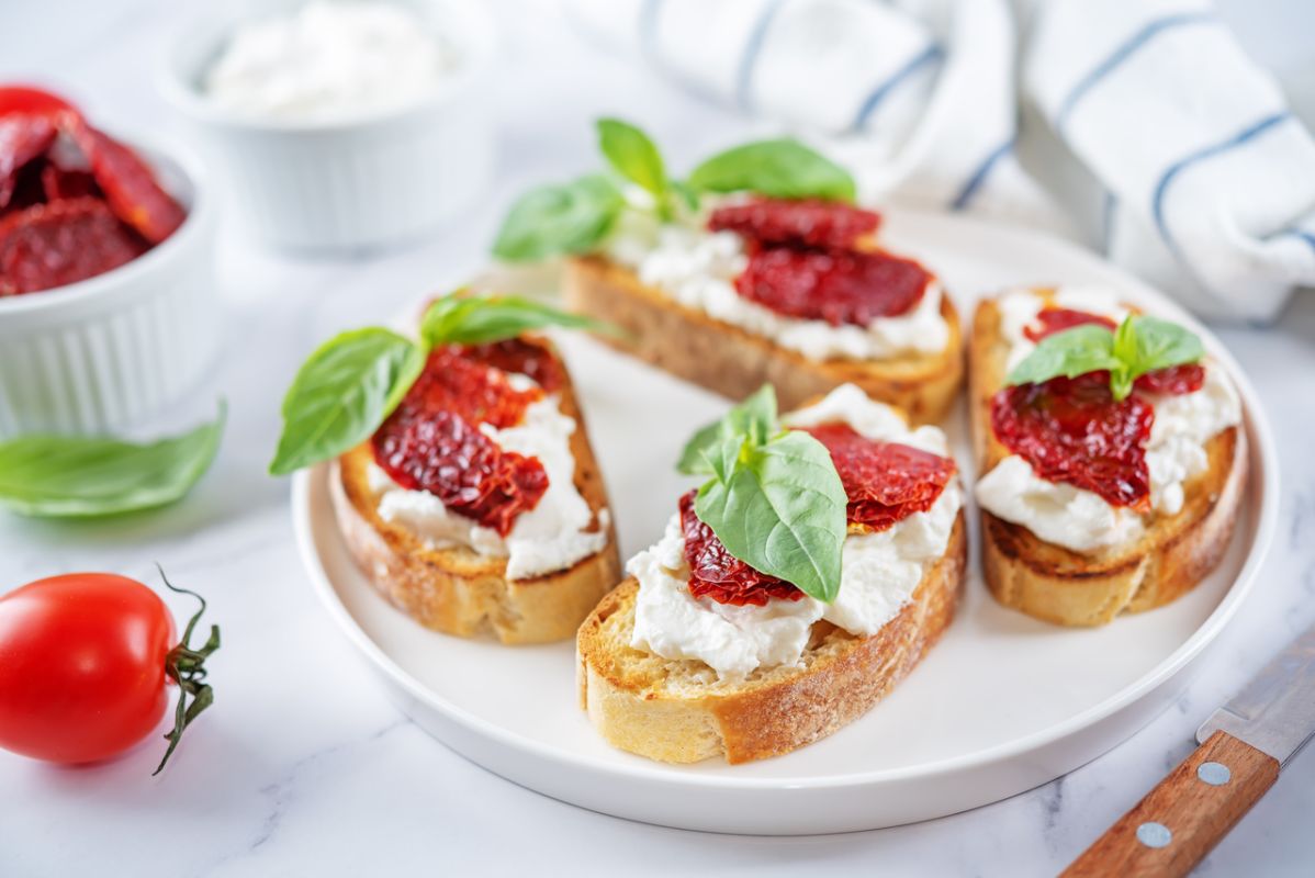 Des collations riches en protéines pour booster votre énergie cet été