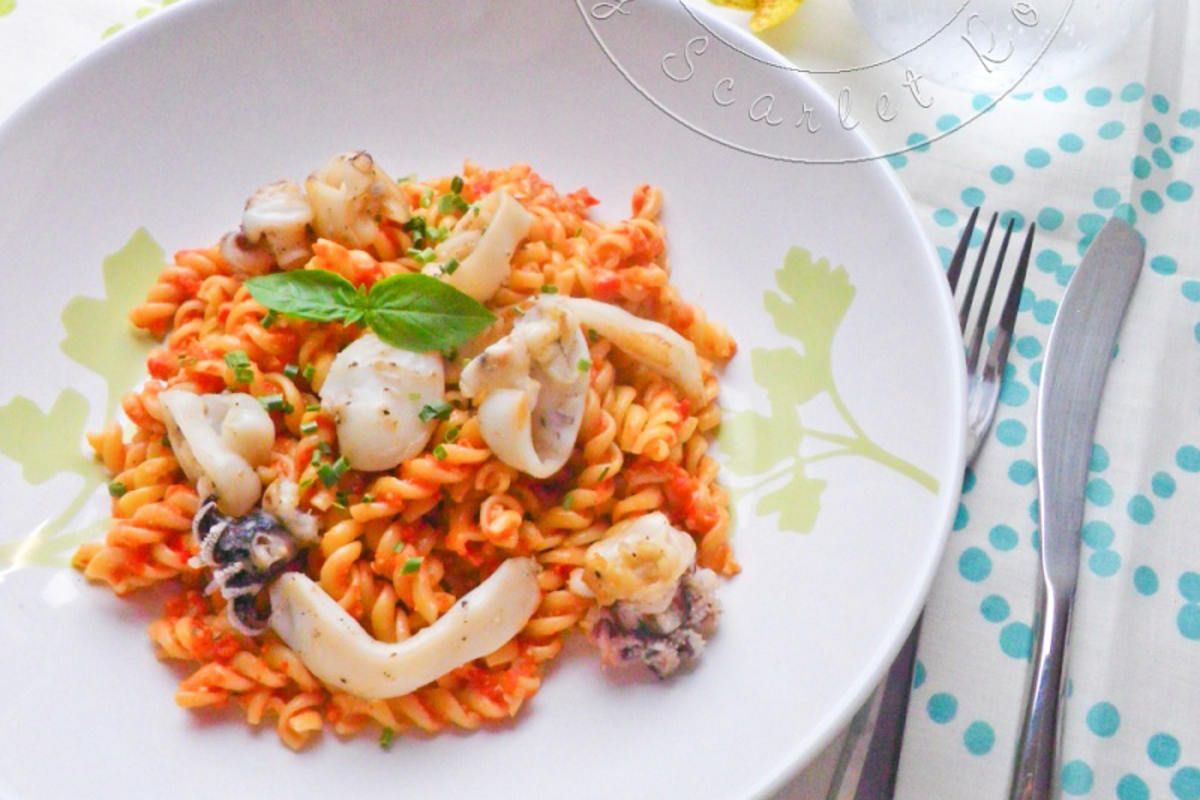 Salade de Pâtes aux Seiches Grillées et Pesto de Poivrons