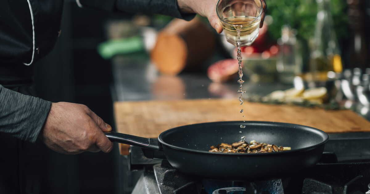 Comment remplacer le vin blanc en cuisine ?