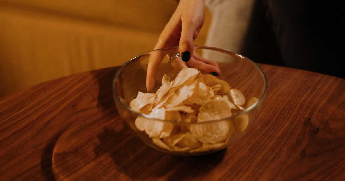 Une recette rapide et délicieuse : Norbert Tarayre dévoile ses chips maison pour l'apéro