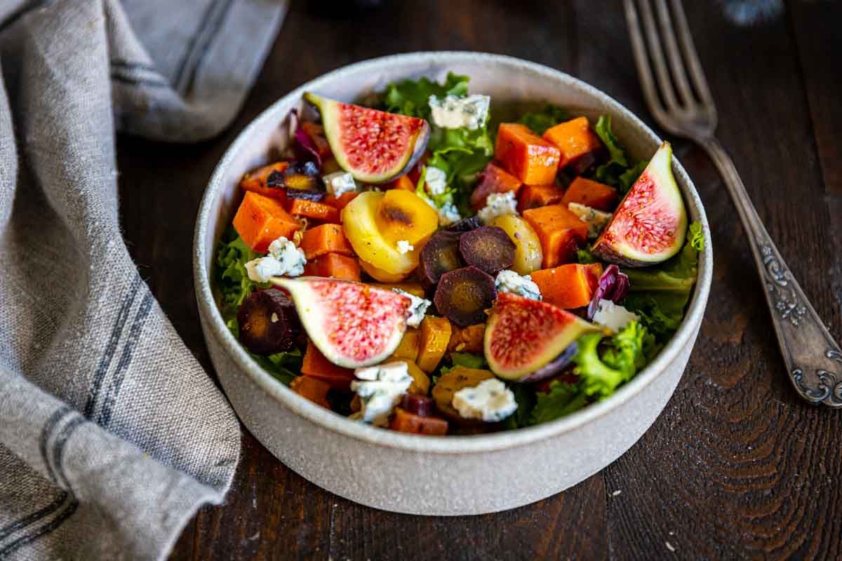 Salade automnale à la patate douce & figues