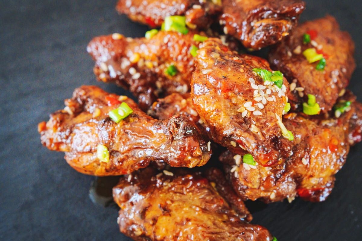 La recette incontournable de poulet caramélisé pour éblouir vos dîners