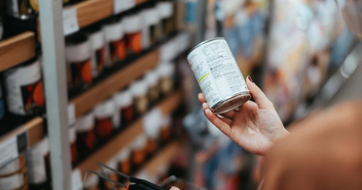 Attention aux conserves déformées : risques cachés révélés par une virologue
