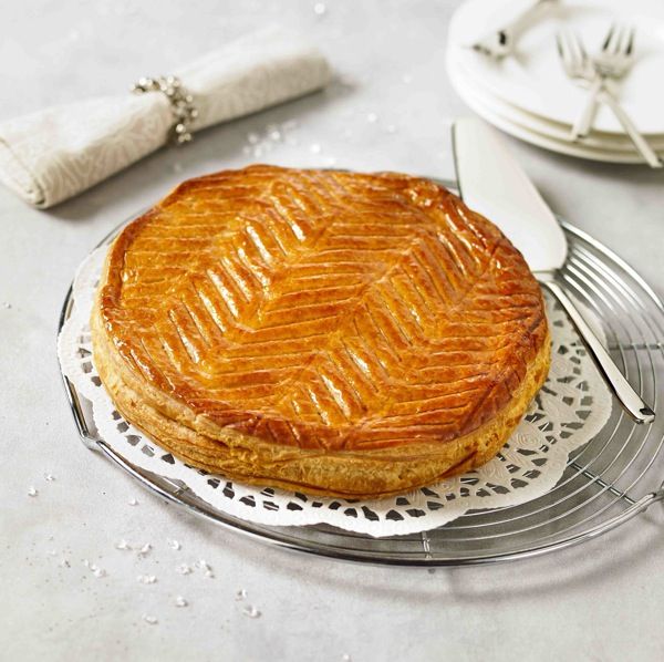 Plongée dans l'univers de la galette des rois : histoires et traditions