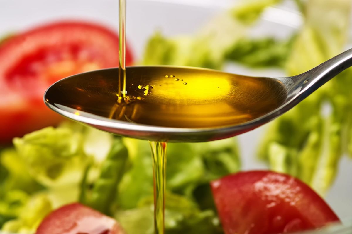 découvrez une alternative saine à l'huile d'olive pour vos vinaigrettes