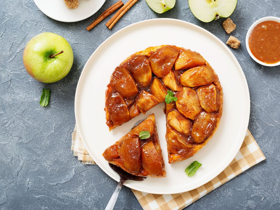Découvrez la tarte tatin sans sucre, prête en un éclair