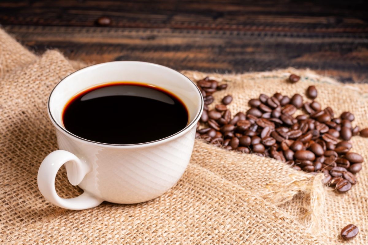 Une goutte secrète qui transforme votre café : la découverte des scientifiques
