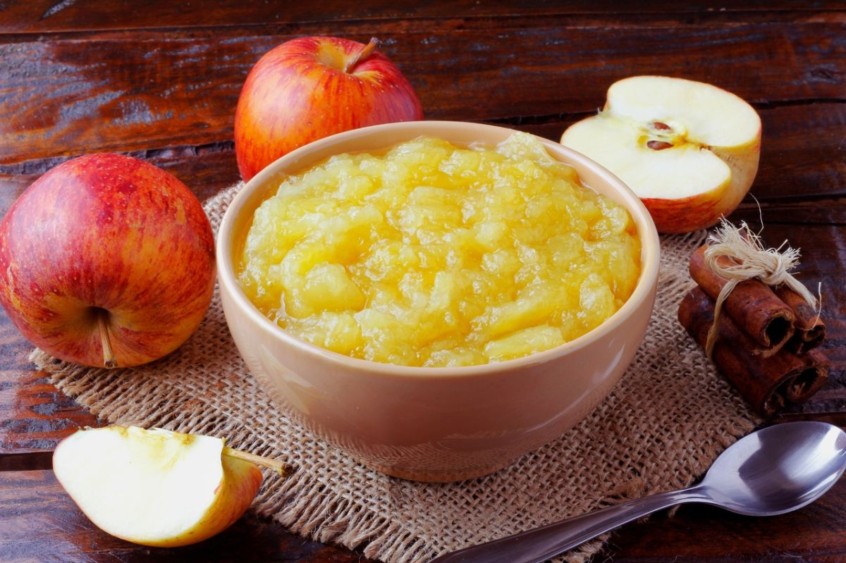 Découvrez la recette de compote de pommes allégée et vitaminée