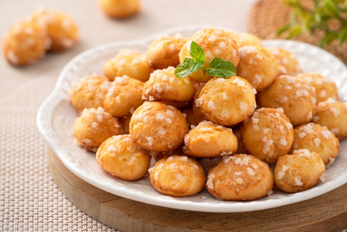 Découvrez comment réaliser des chouquettes maison avec Cyril Lignac