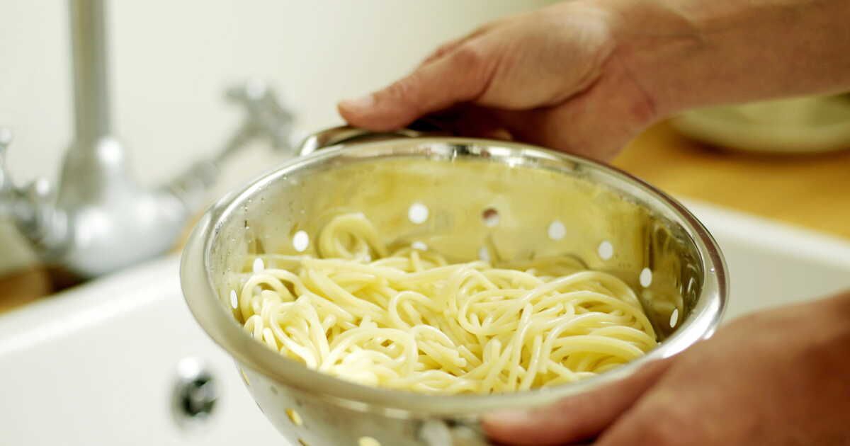 l'art du rinçage des pâtes : conseils et astuces