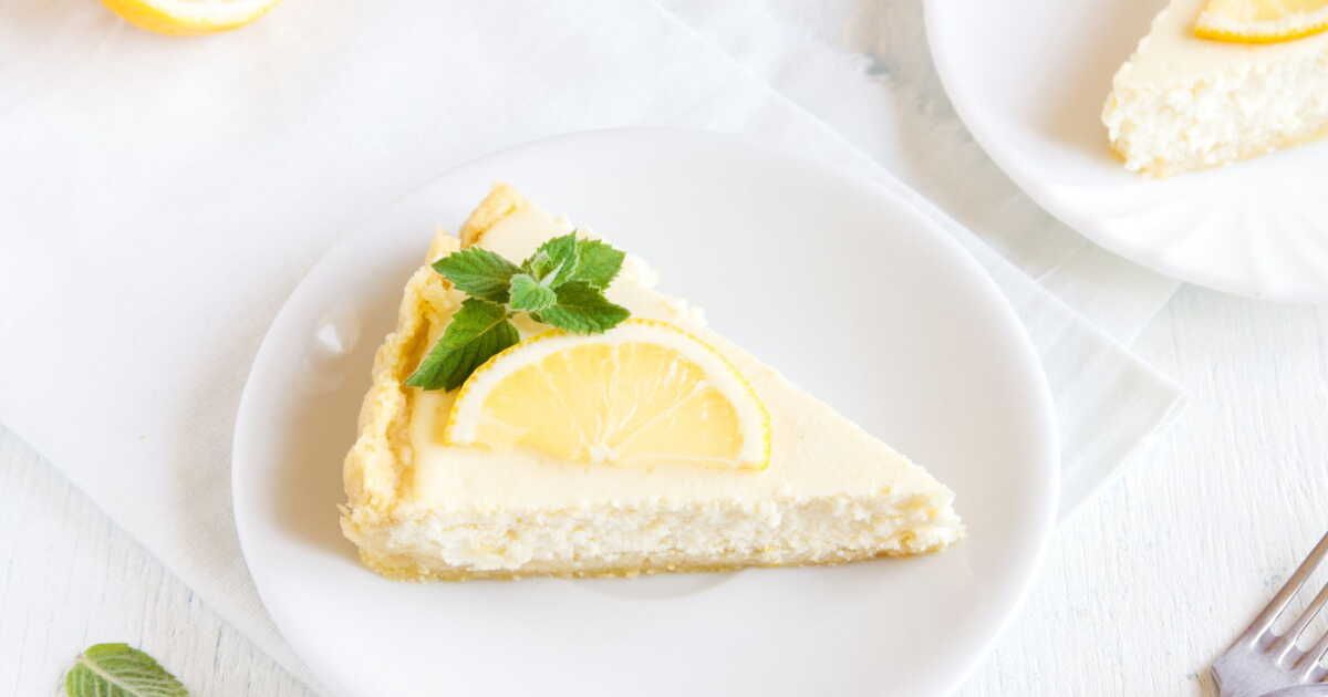 Un cheesecake au citron léger, savoureux et peu calorique grâce à cet ingrédient surprenant