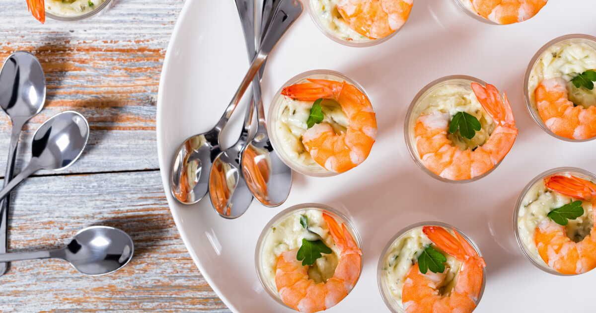 Des verrines aux crevettes prêtes en 10 minutes pour un Noël réussi